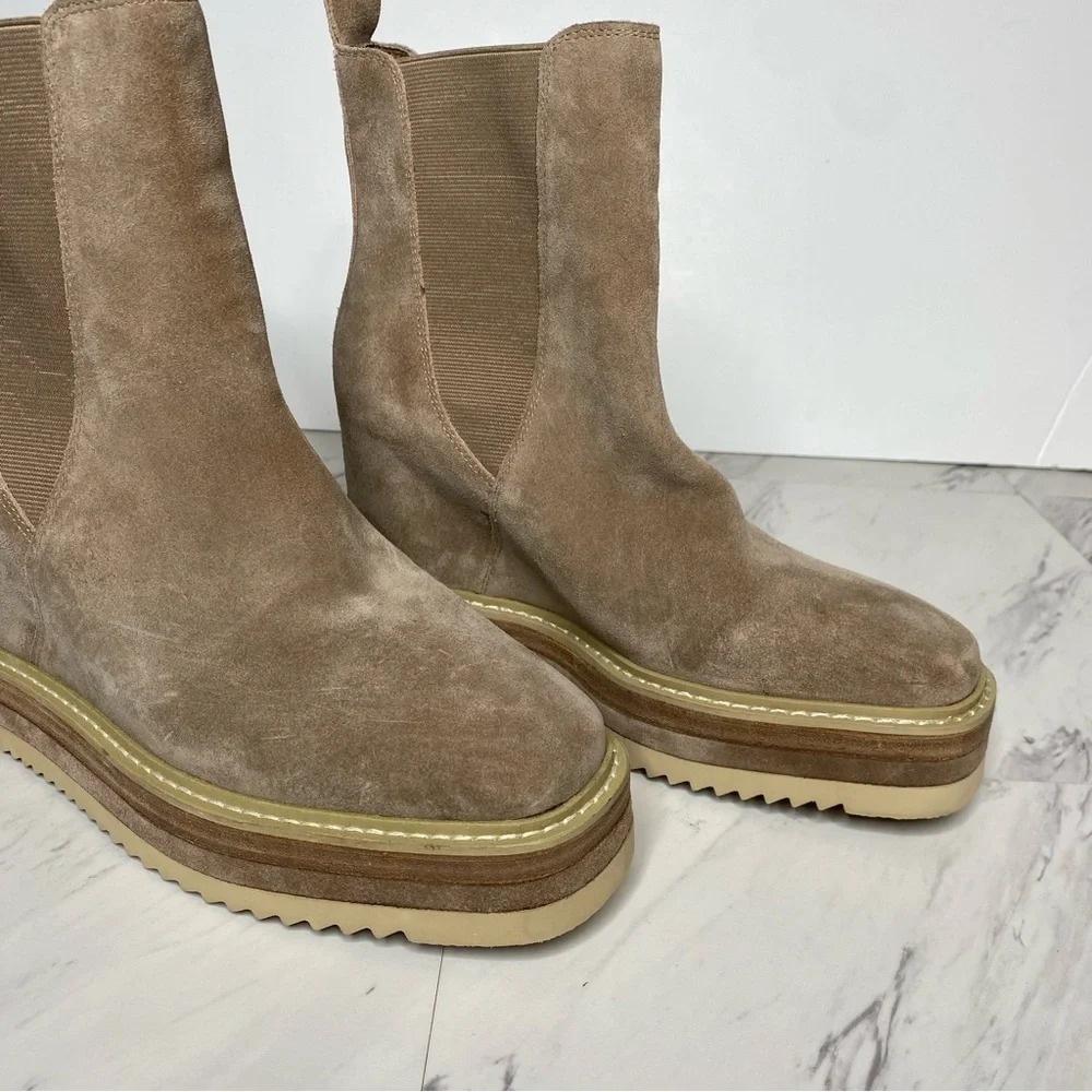 Vince Camuto Omassa Suede Wedge Heel Chelsea Bootie 8 1/2 M